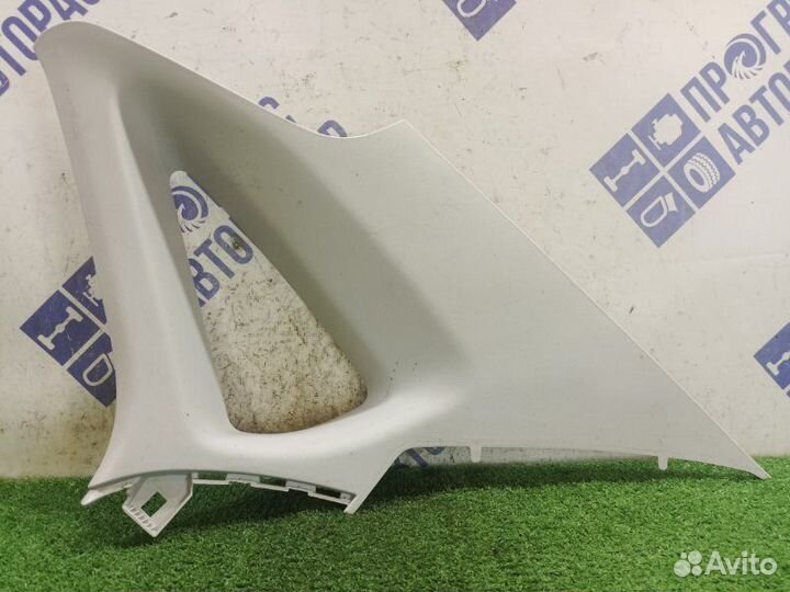 Обшивка стойки задняя правая Volkswagen Polo седан