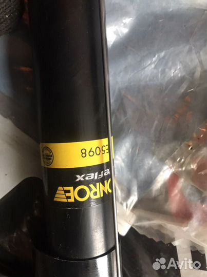 Масло оригинал Мерседес 5w40, Запчасти на с 180