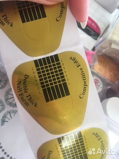 Для наращивания ногтей