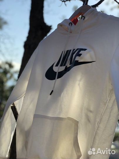 Кофта Nike белая