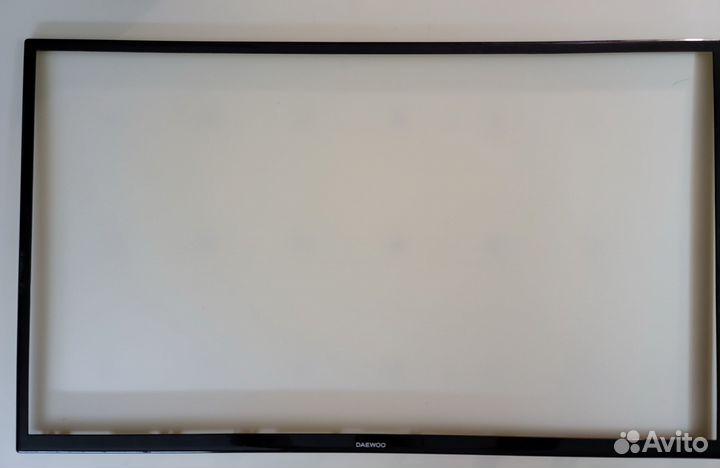 Рамка 715R1079 32C1 MK от Daewoo L32V680VKE