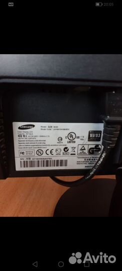 Монитор Samsung