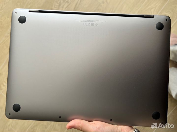 Macbook 13 pro m2 2022