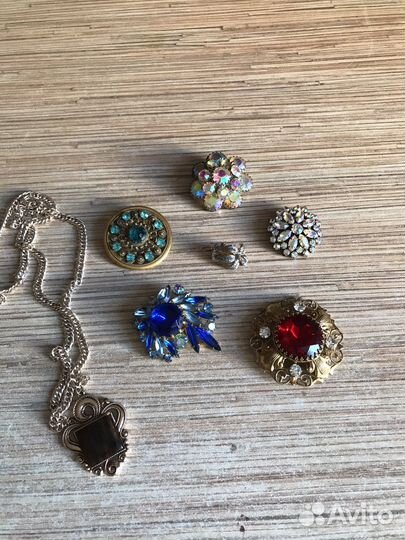Брошь винтаж СССР,камни натуральные
