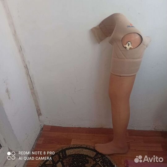 Протез левой ноги