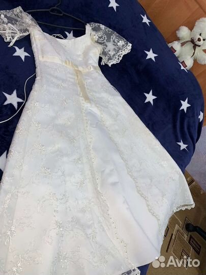 Платье праздничное, в хорошем состоянии