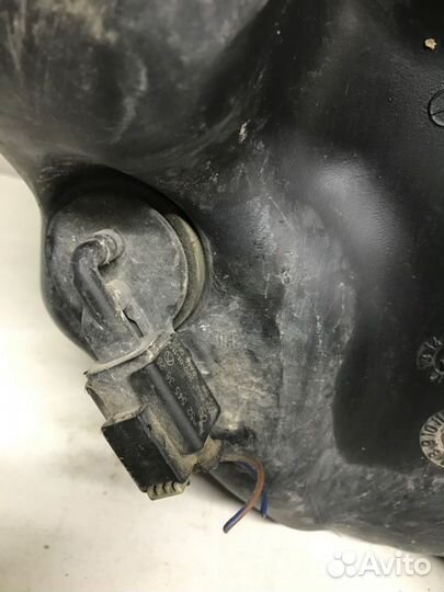 Бачок омывателя Mercedes E-Class W212 2009 - 2016