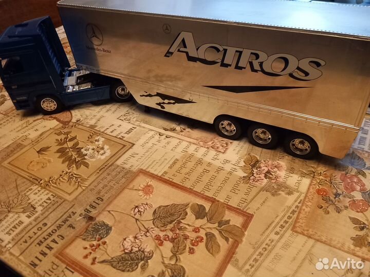 Mersedes Benz Actros 1/32