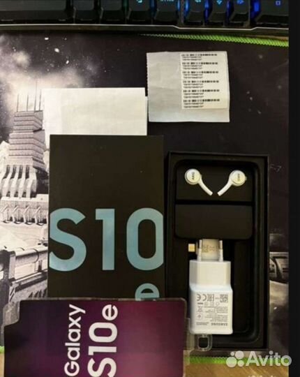 Телефон Samsung galaxy s10e