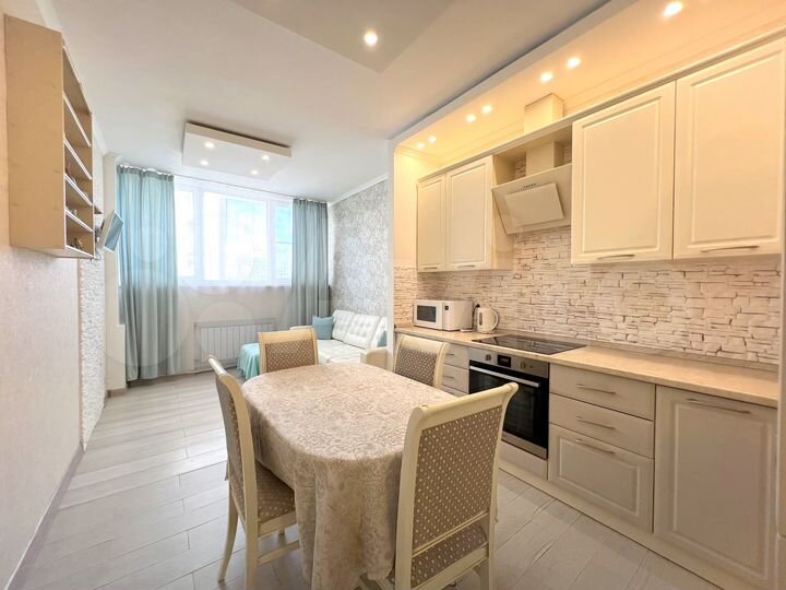 1-к. квартира, 48 м², 7/17 эт.