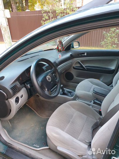 Volkswagen Passat 1.8 МТ, 1998, 450 000 км