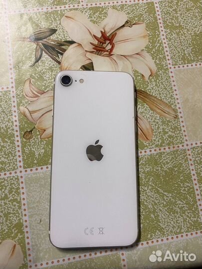 iPhone SE (2020), 64 ГБ