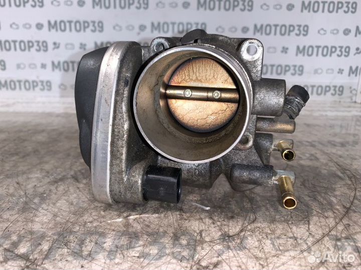 Дроссельная заслонка Volkswagen Passat 1.6 I BSE