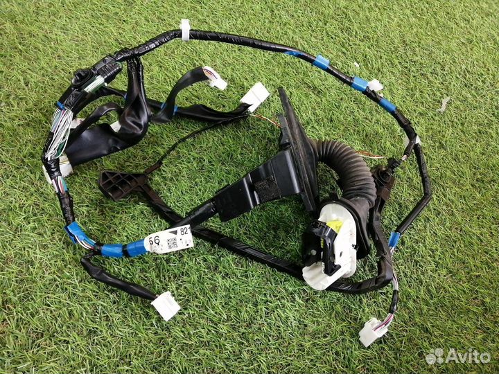 Проводка двери передняя левая Toyota C-Hr