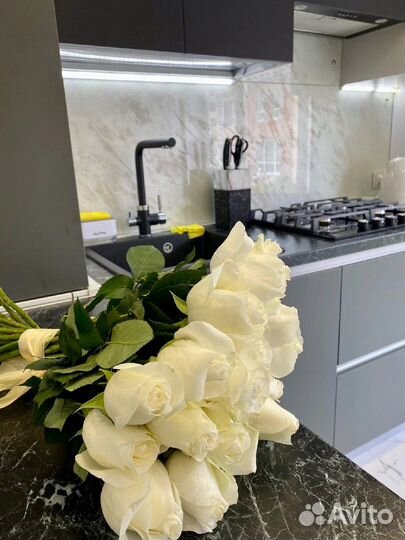 Угловая кухня на заказ. Фабрика в Челябинске