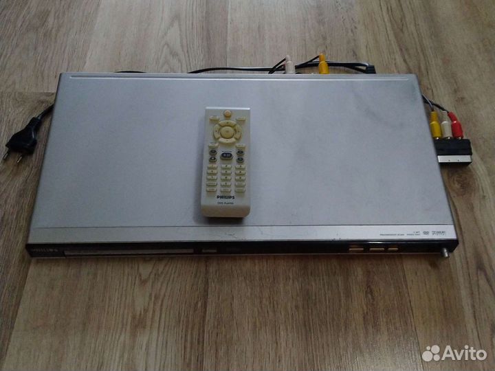 DVD плеер Phillips dvp5140k/51