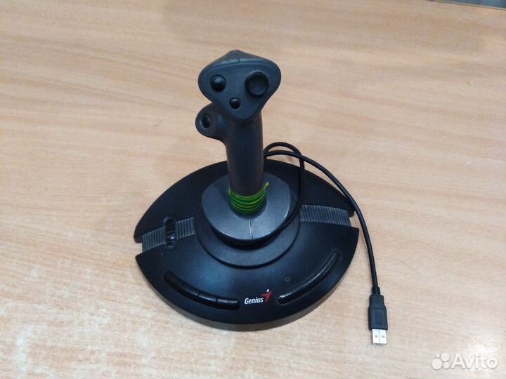 Джойстик Genius USB