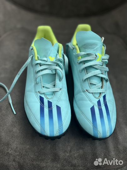 Кроссовки для футбола