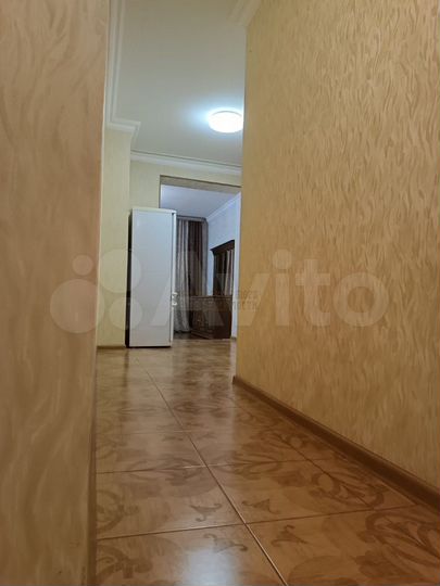 3-к. квартира, 82 м², 1/4 эт.