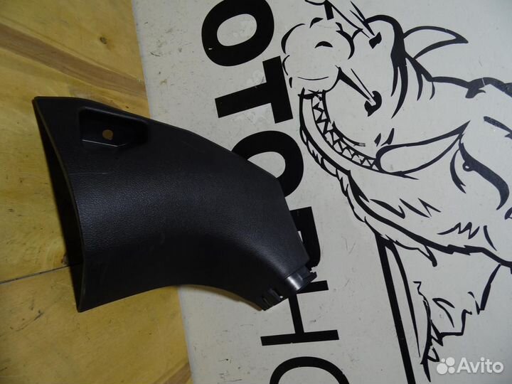 Накладка салона передняя правая Лексус рх 4