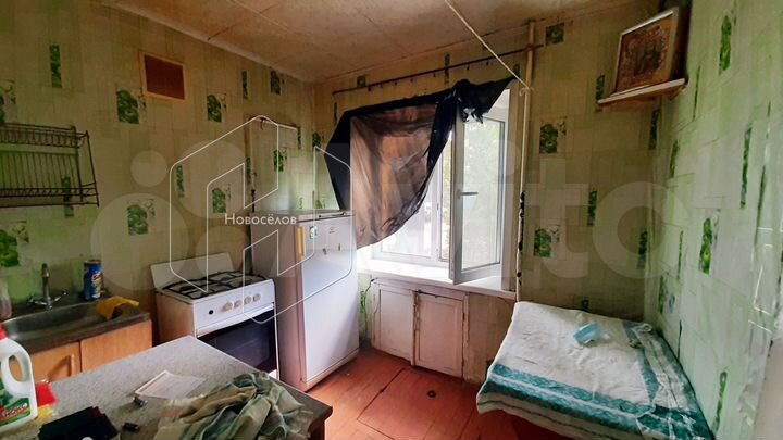 2-к. квартира, 42 м², 1/4 эт.