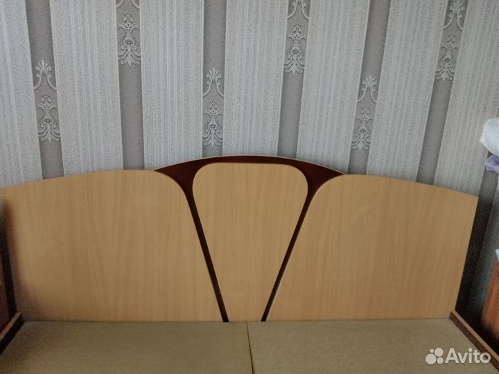 Кровать двухспальная бу 160х190 без матраса