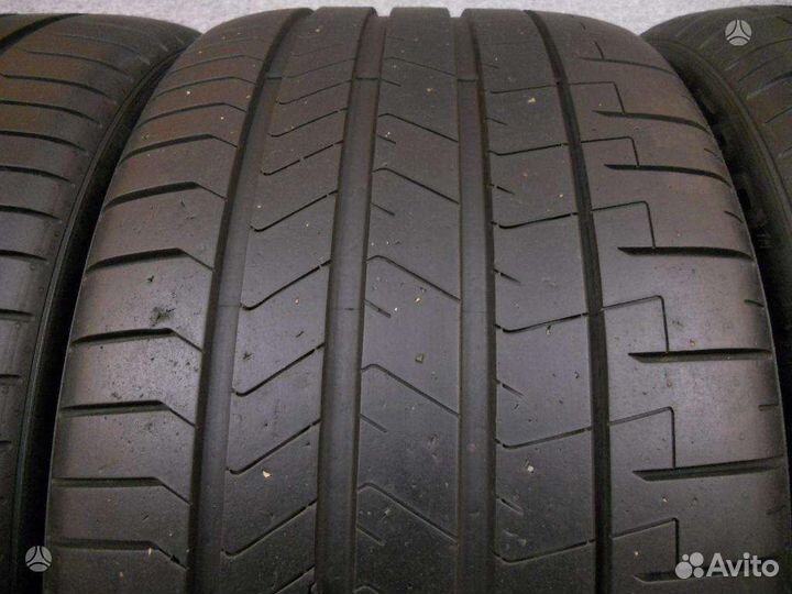 Pirelli P Zero 275/40 R21 и 315/35 R21 111Y