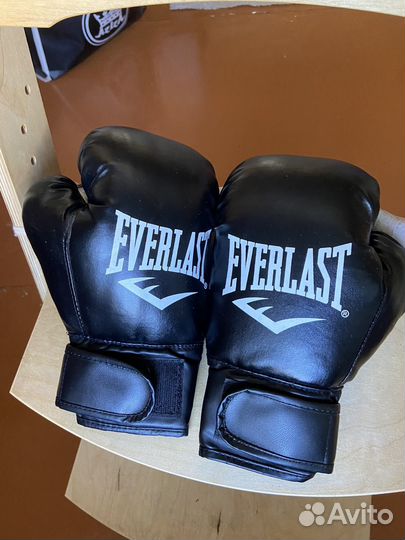 Перчатки everlast для единобоств