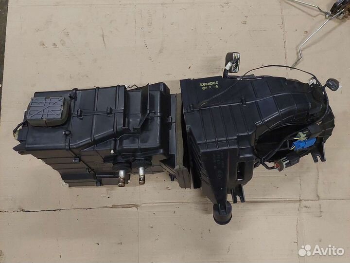 Корпус отопителя Kia Sportage 1