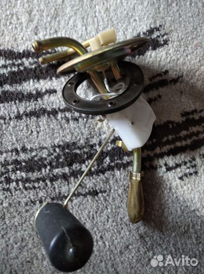 Поплавок бензобака