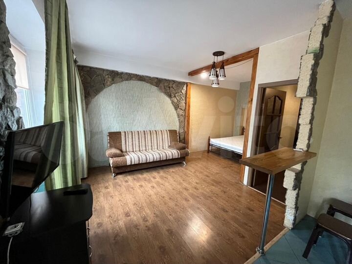 1-к. квартира, 40 м², 1/10 эт.