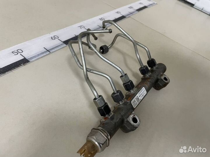 Рейка топливная рампа Peugeot Traveller 2016