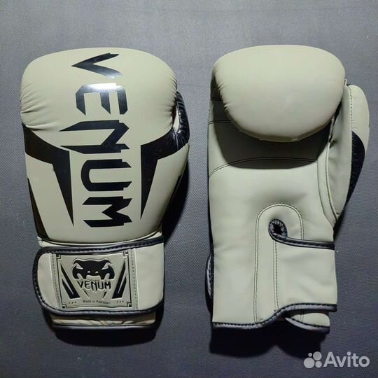 Боксерские перчатки Venum Green