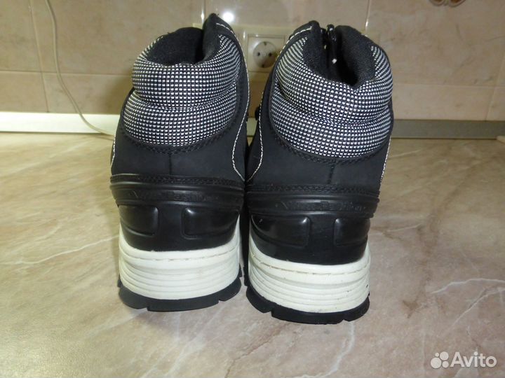 Кроссовки зимние