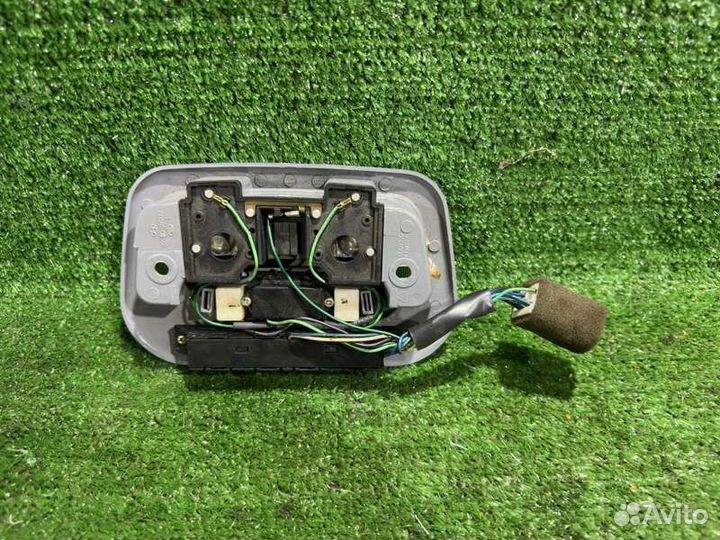 Плафон подсветки салона Hyundai Sonata 2004