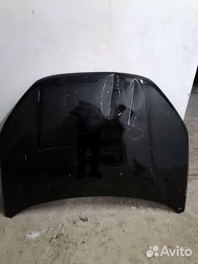 Капот Лада Веста