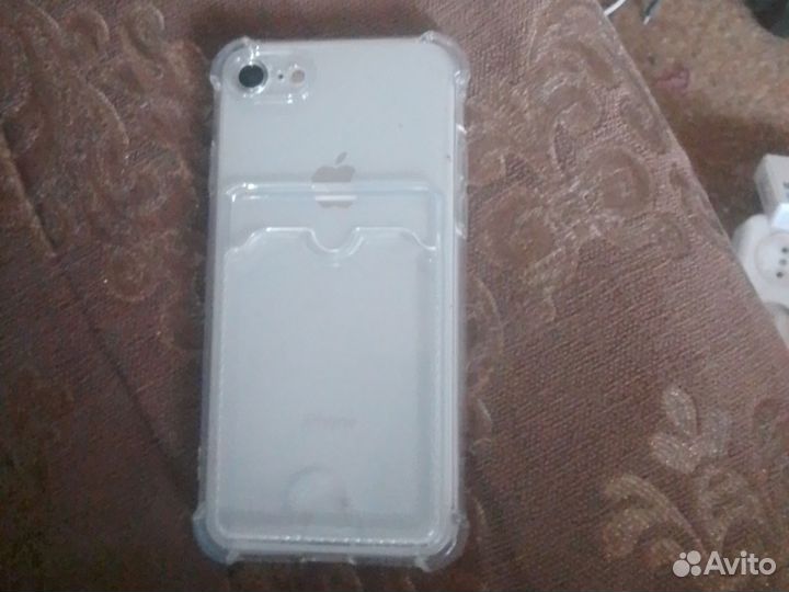 iPhone 8, 64 ГБ