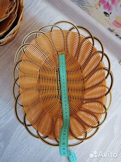 Корзинка плетеная 