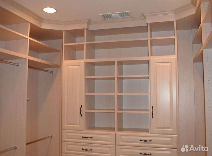 Встраиваемый шкаф