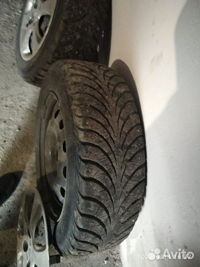 Sava Eskimo Stud 185/65 R15