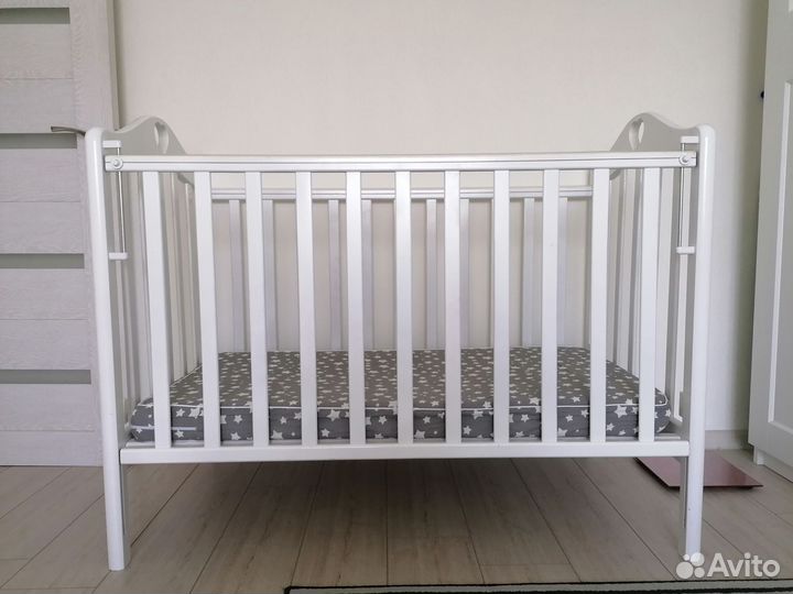 Детская кроватка с матрасом 120х60