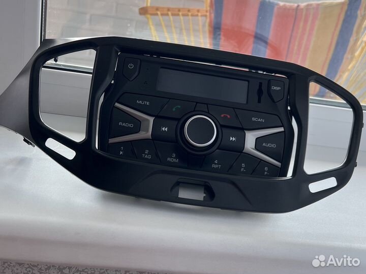 Штатная магнитола LADA vesta б.у