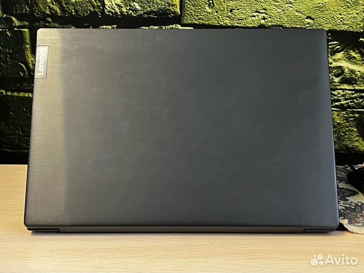 Ноутбук Lenovo AMD Radeon R5