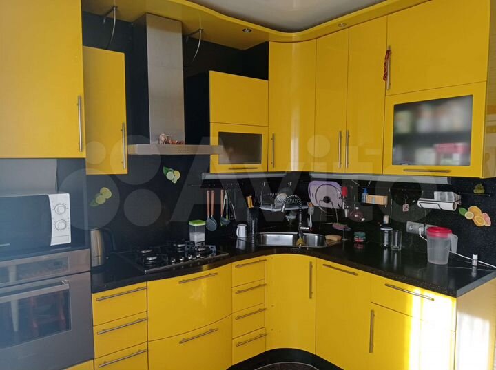 3-к. квартира, 75,6 м², 2/10 эт.