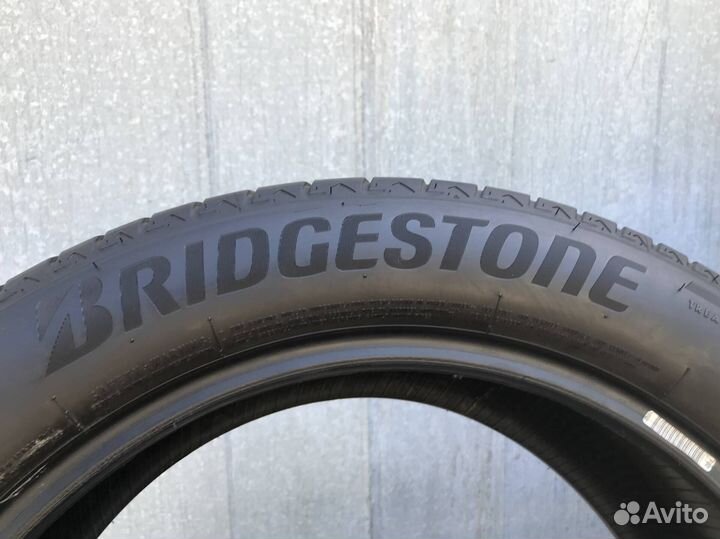 Bridgestone Alenza 001 245/50 R19