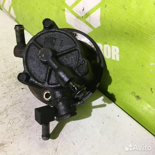 Насос вакуумный Ниссан Альмера Н15 95-00