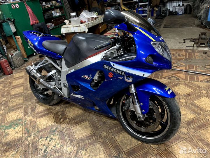 Задний пластик suzuki gsx r k1-k3