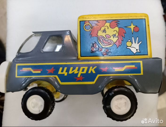 Игрушка автомобиль СССР