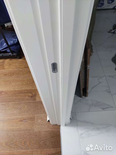 Монтаж межкомнатных дверей