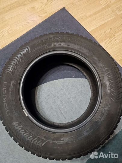 Nokian Tyres Hakkapeliitta 8 215/60 R16